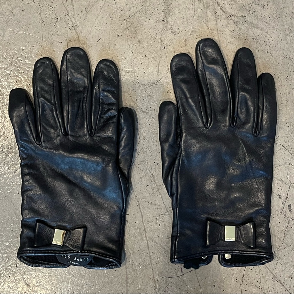 Black Leather Gloves